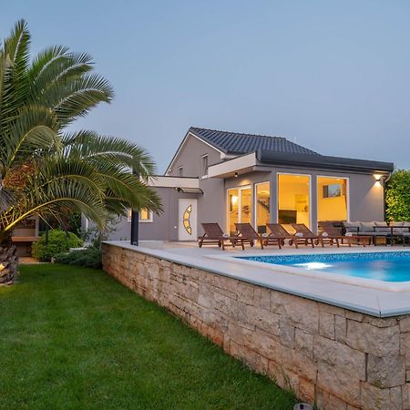 Villa Vinky Pula Exterior foto